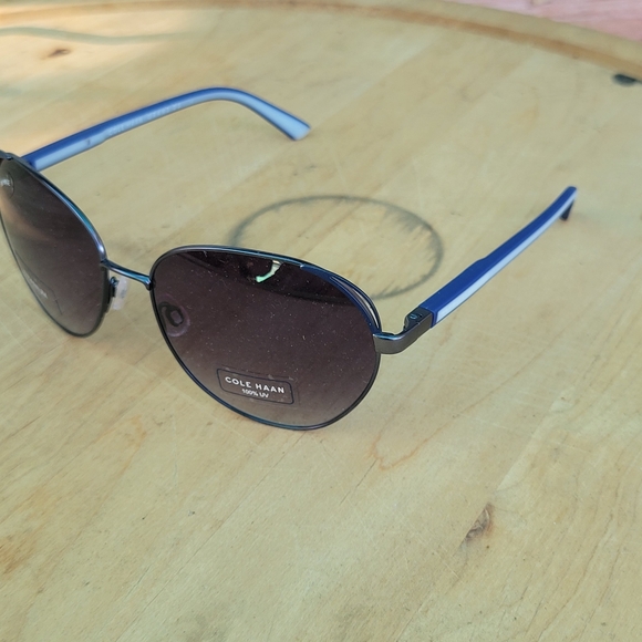 Cole Haan CH7083 023 Sunglasses - Picture 6 of 8
